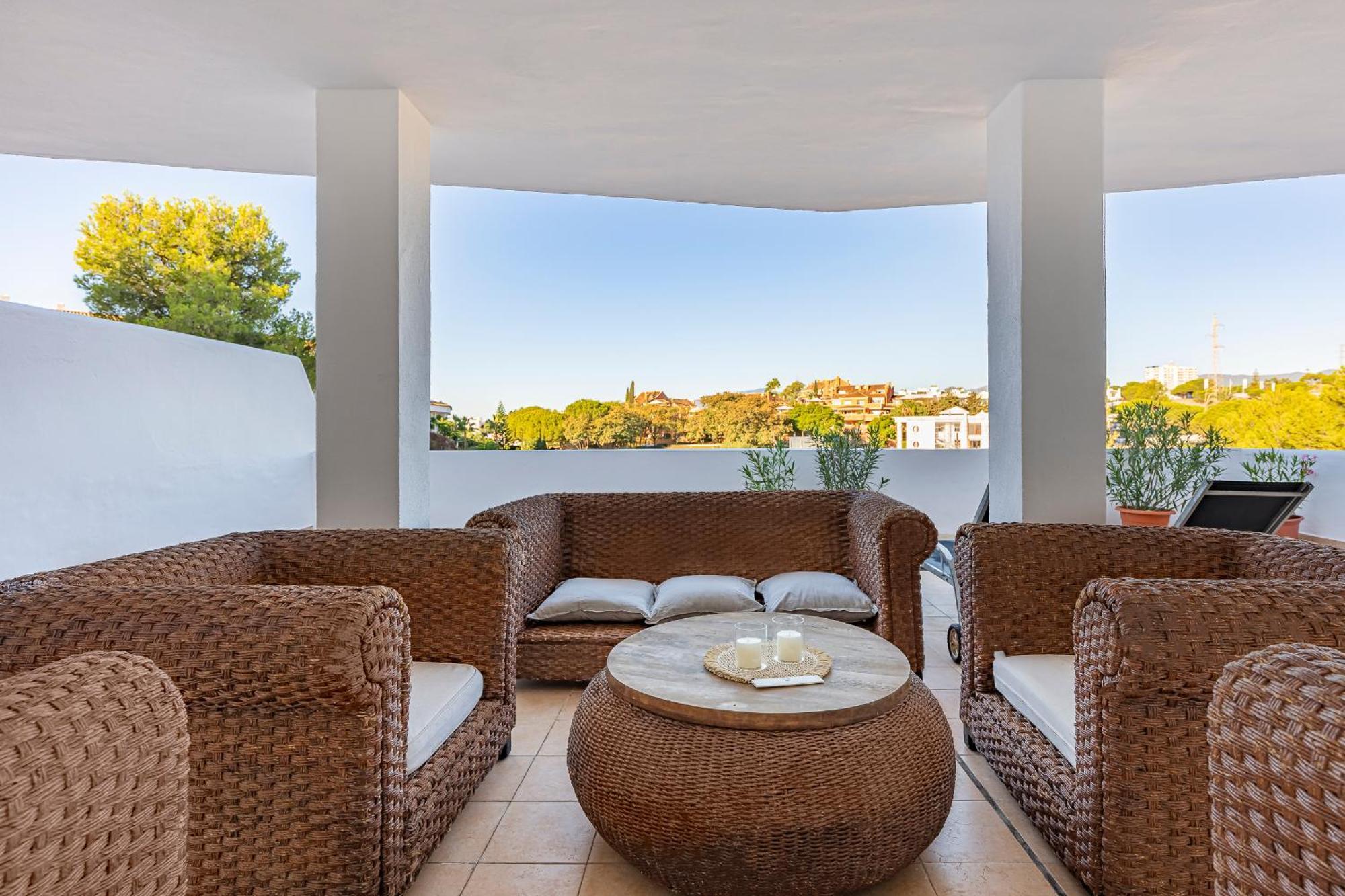 Rent Prestige- Jardines Andalucia Puerto Banus * Marbellac